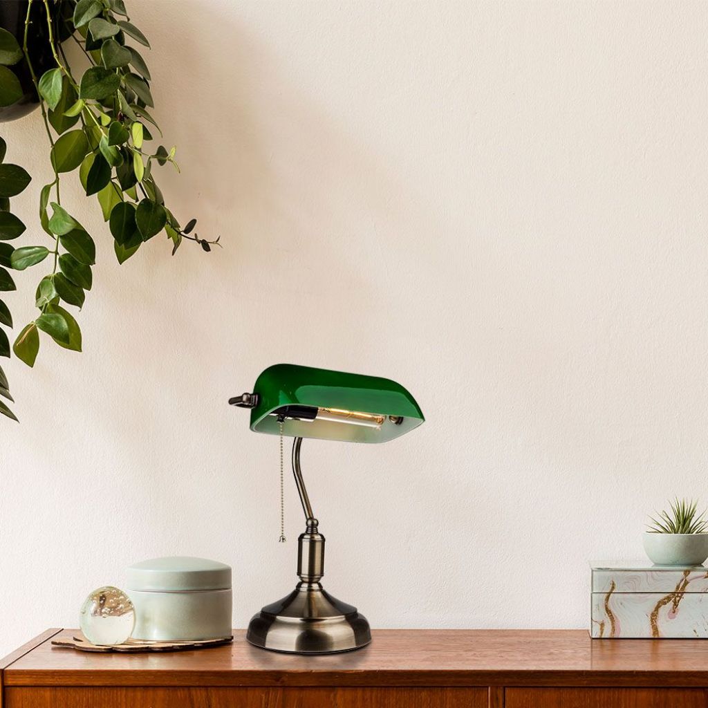 V-TAC Lampada LED da Tavolo Vintage in Metallo con Portalampada E27 Diffusore Inclinabile di 90° in Vetro Colore Verde V-TAC Lampada LED da Tavolo Vintage in Metallo con Portalampada E27 Diffusore Inclinabile di 90° in Vetro Colore Verde